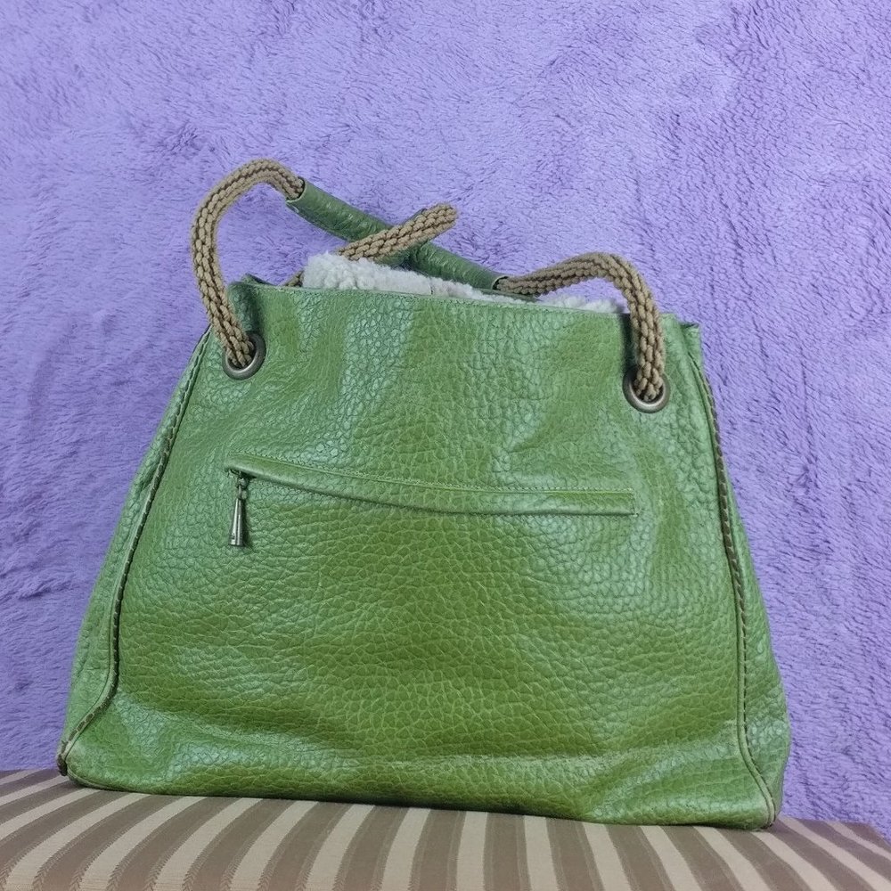 496cad PLINIO VISONA Italian Leather Tote with Fisherman handle in GREEN avocado